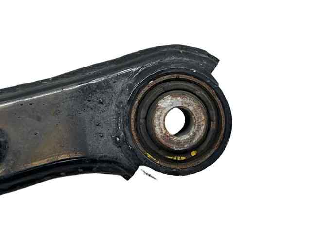 55100D3050 Brazo superior de suspensión trasera izquierdo/derecho  en stock Sabadell