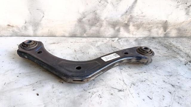 55100G4AA0 Brazo superior izquierdo de la suspensión trasera  en stock Castellón