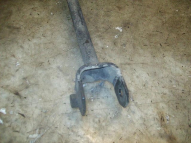 HYUNDAI 551102E101 Barra longitudinal de suspensión trasera  comprar en Ponferrada