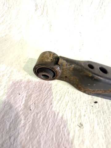 55110JD000 NISSAN Brazo inferior derecho de la suspensión trasera  comprar en Oviedo