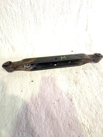 NISSAN 55110JD000 Brazo de suspensión trasero inferior derecho  en stock Salamanca