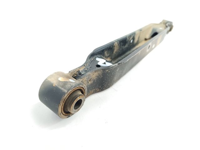 55110JD000 NISSAN Brazo de suspensión trasero inferior derecho  en stock Huelva