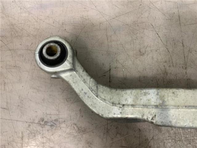 55120JD00B NISSAN Brazo superior derecho de la suspensión trasera comprar Bilbao