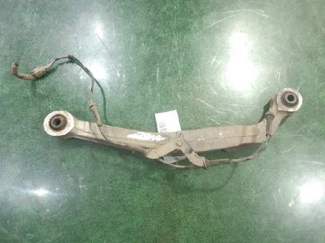55121JD04A NISSAN Brazo superior izquierdo de la suspensión trasera  en stock Gandía