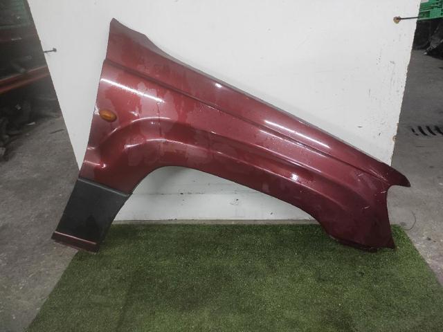 Guardabarros delanteros derecho 55136582AC CHRYSLER