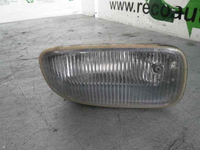 Luz antiniebla derecha 55155136 Chrysler