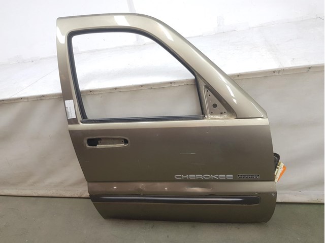 Puerta delantera derecha 55176890AF Chrysler