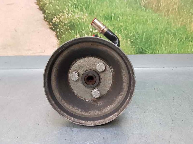 55183805 Bomba de dirección asistida  disponible Utrera