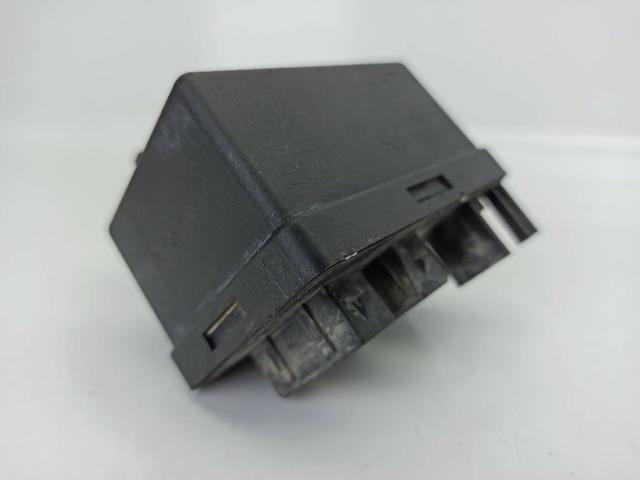 Relé de bujías incandescentes 55193073 FIAT