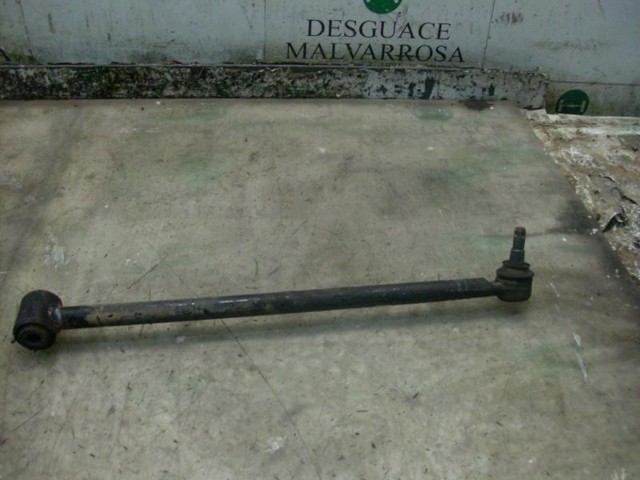 Brazo transversal derecho de suspensión trasera 5520126550 HYUNDAI