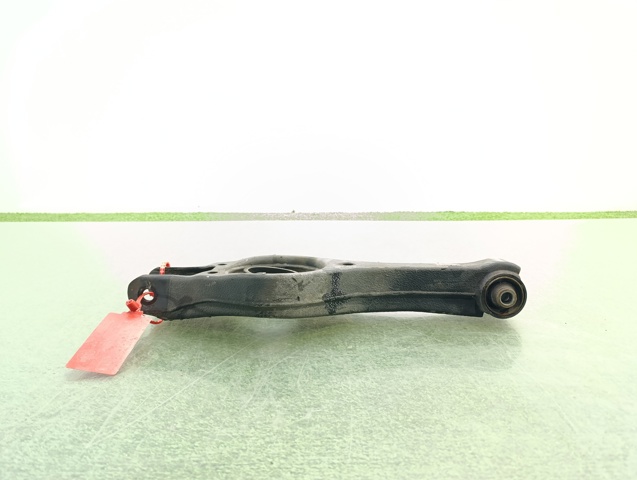 552102H100 HYUNDAI Brazo inferior trasero izquierdo/derecho  en stock Gandía