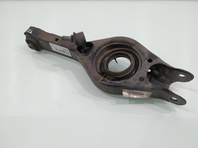 552102Y000 HYUNDAI Brazo transversal izquierdo de suspensión trasera  disponible Alicante