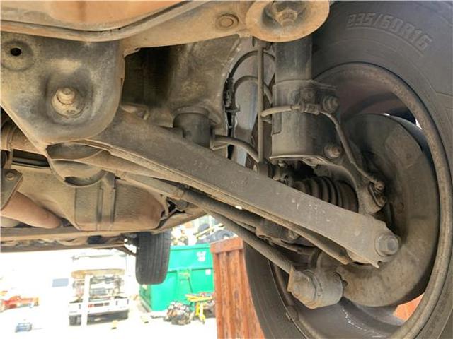 HYUNDAI 552202E600 Barra transversal de la suspensión trasera  en stock Valencia
