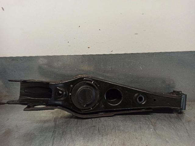 55220D3050 Brazo de suspensión trasero inferior derecho comprar Girona