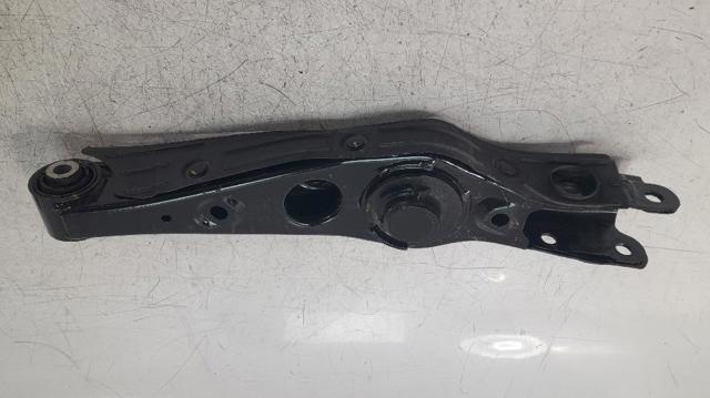 55220D3050 Brazo inferior derecho de la suspensión trasera  disponible Burgos