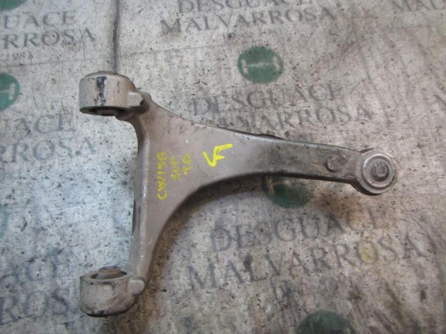 Brazo superior derecho de la suspensión trasera 552402B100 HYUNDAI