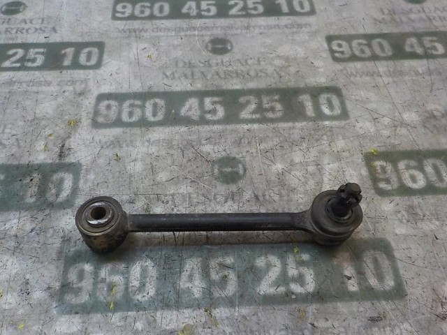 HYUNDAI 552501H000 Barra transversal de la suspensión trasera  en stock Valencia