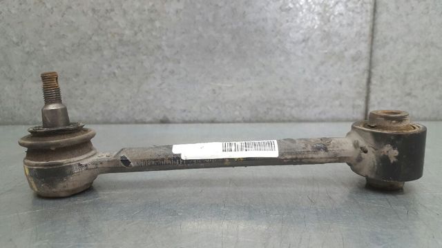 55250A6000 HYUNDAI Barra transversal de la suspensión trasera  en stock Huelva