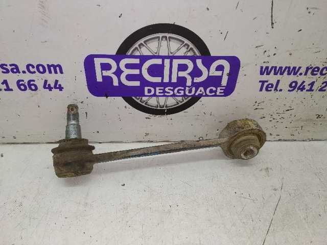 Brazo transversal derecho de suspensión trasera 552604D000 HYUNDAI