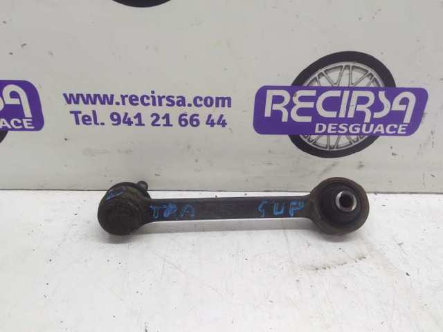 Brazo transversal derecho de suspensión trasera 552604D000 HYUNDAI