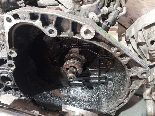 55350375 Caja de cambios manual completa  disponible Utrera