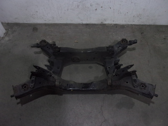 Subchasis trasero soporte motor 554001CB0E Nissan