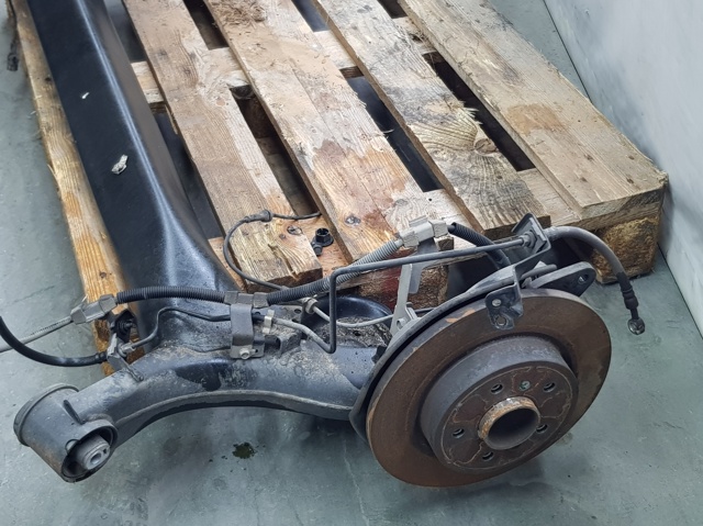 Subchasis trasero soporte motor Nissan Qashqai 2 J11