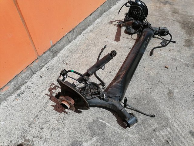 Subchasis trasero soporte motor Nissan Qashqai 2 J11