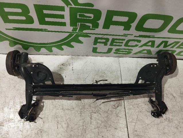 Subchasis trasero soporte motor 55501AX640 Nissan