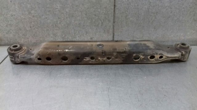 NISSAN 55501JD00A Brazo de suspensión, trasera derecha  en stock Valencia