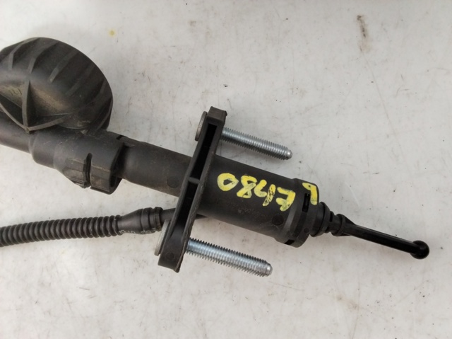 55561915 Opel