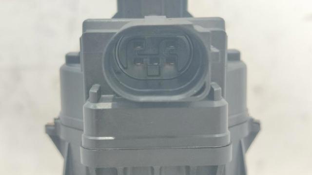 OPEL 55566052 Válvula EGR de recirculación de gases  disponible Valladolid