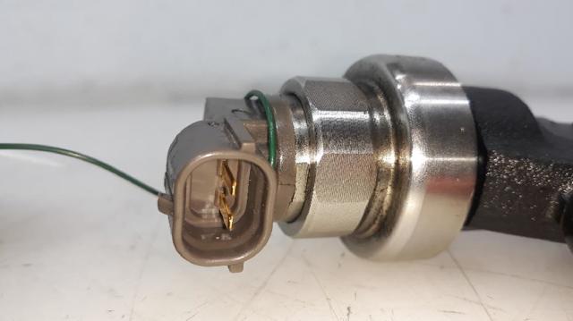 OPEL 55567729 Inyector de combustible  disponible Valladolid