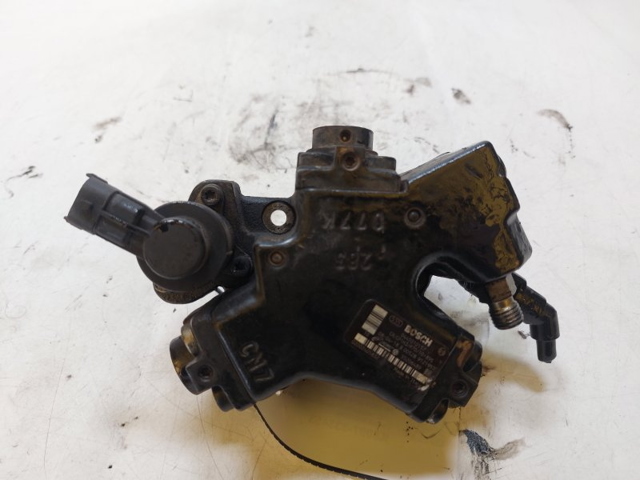 Bomba de inyección 55572537 OPEL