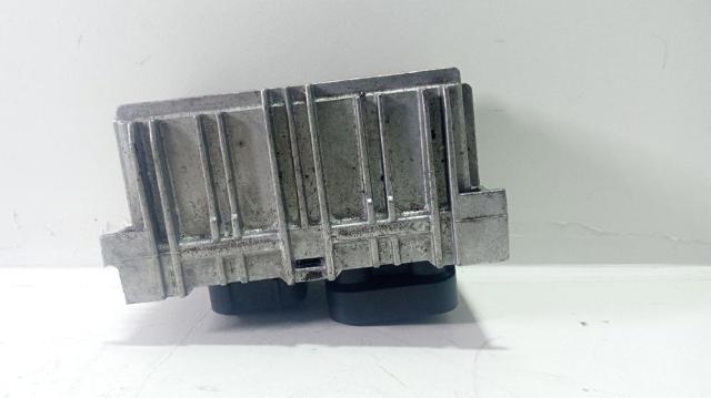 Relé de bujía de precalentamiento Opel Combo