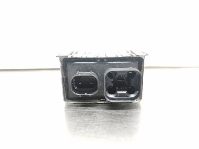 Relé de bujía de precalentamiento Opel Combo