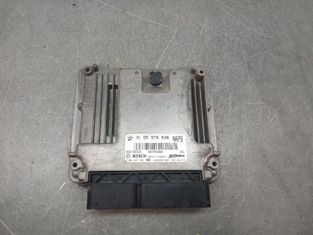 Módulo de control del motor Opel Insignia  (G09)
