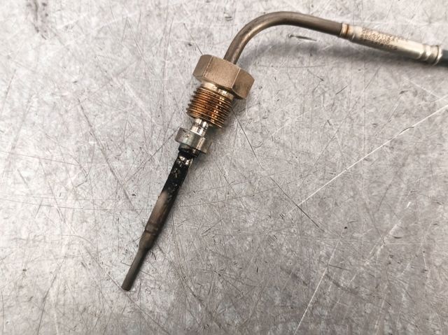Sensor de temperatura de gases de escape en catalizador 55592366 OPEL