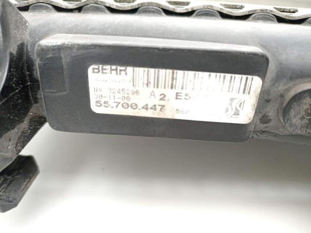 55700447 Radiador de refrigeración del motor  disponible Burgos