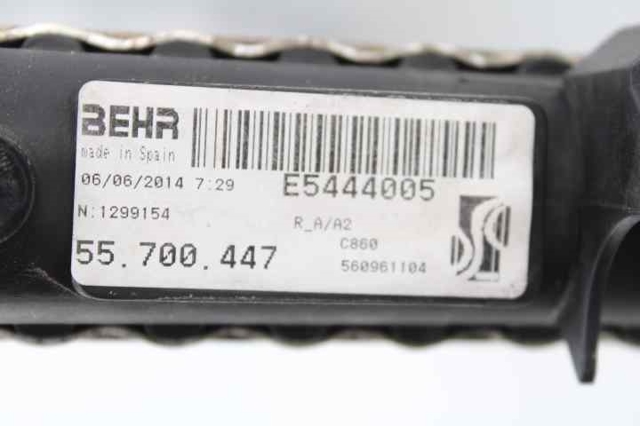 55700447 Radiador de refrigeración del motor  comprar en Pontevedra