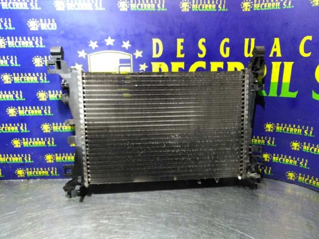 55701408 Radiador de refrigeración del motor  comprar en Zaragoza