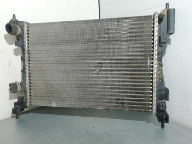 OPEL 55701408 Radiador  en stock Salamanca