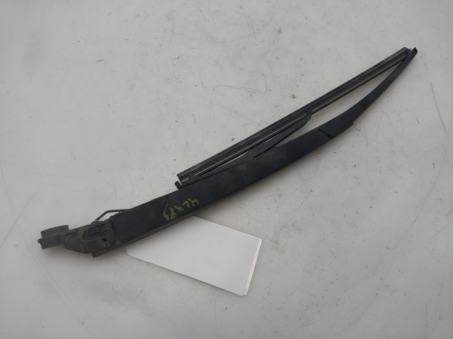 FIAT 55701469 Brazo del limpiaparabrisas trasero  disponible Valladolid