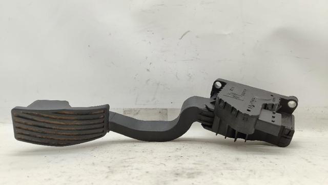55702020 Pedal del acelerador  en stock Granada