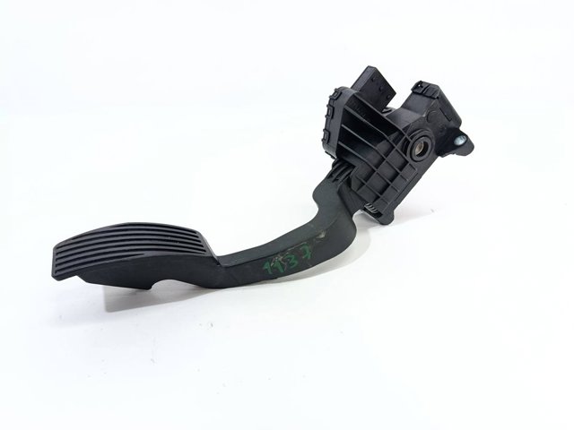 55702020 FIAT Pedal del acelerador  disponible Vigo