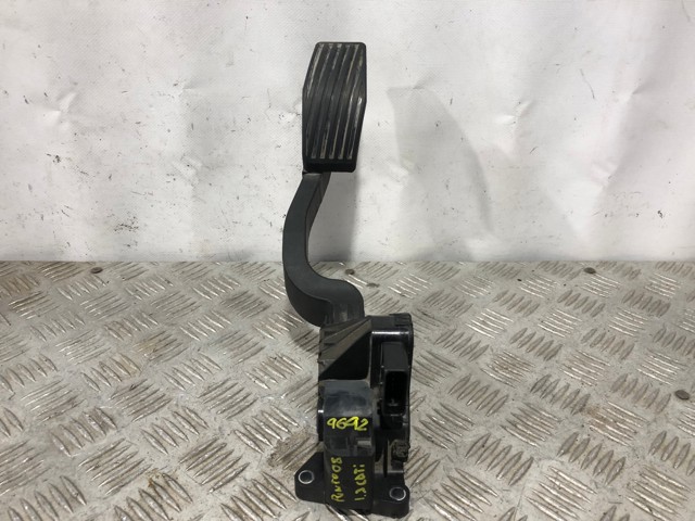 55702020 FIAT Pedal del acelerador  en stock Huelva