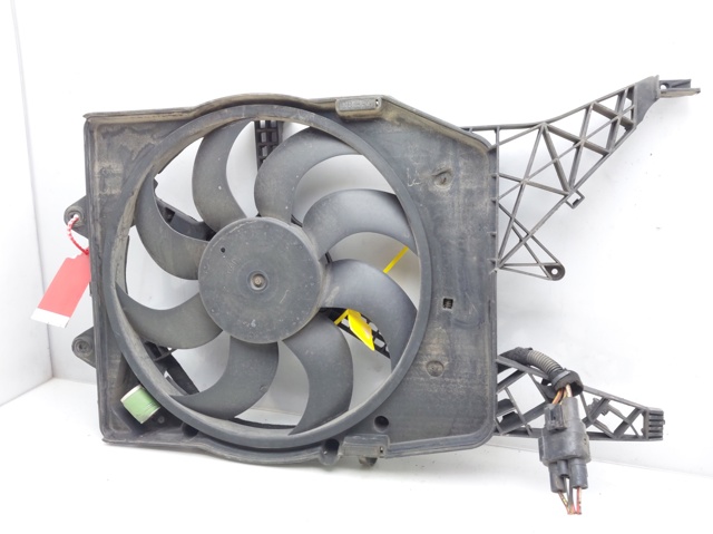 OPEL 55702236 Ventilador del radiador  en stock Terrassa