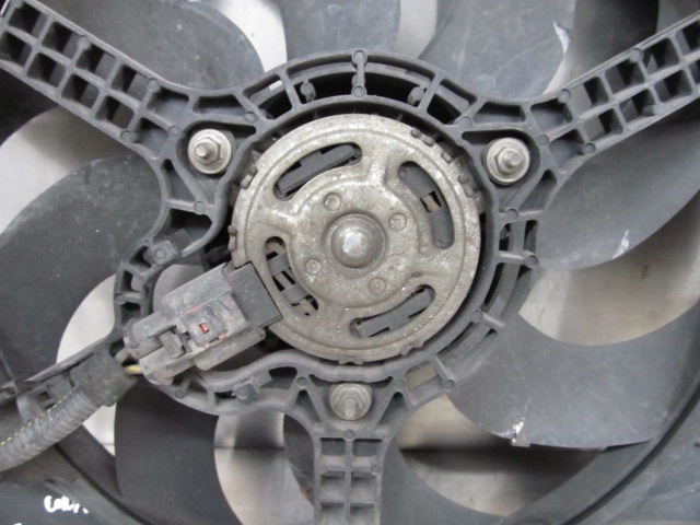 OPEL 55702236 Ventilador del radiador comprar Pamplona