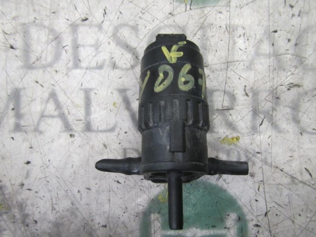 55702893 Bomba de agua limpiaparabrisas, delantera comprar Girona