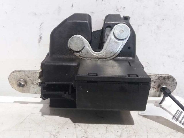 55702917 Cerradura de tapa de maletero  comprar en Reus
